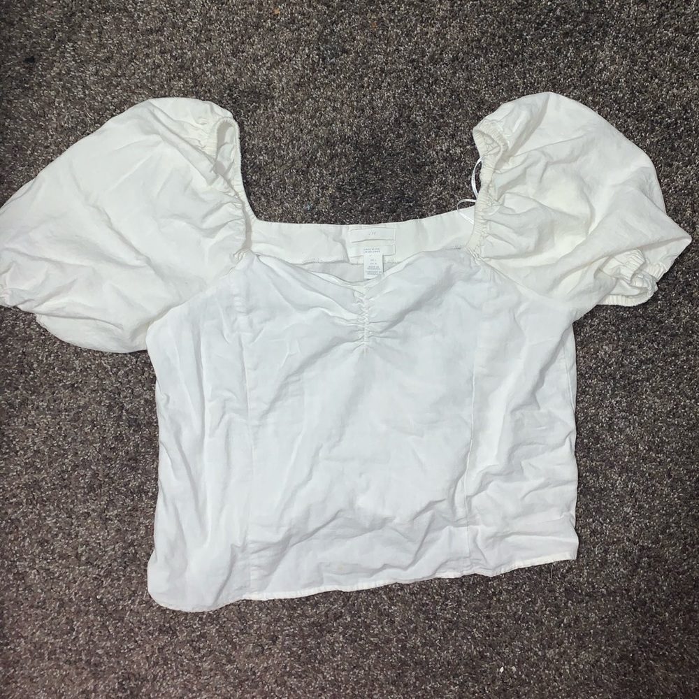 Cute puffy sleeve top